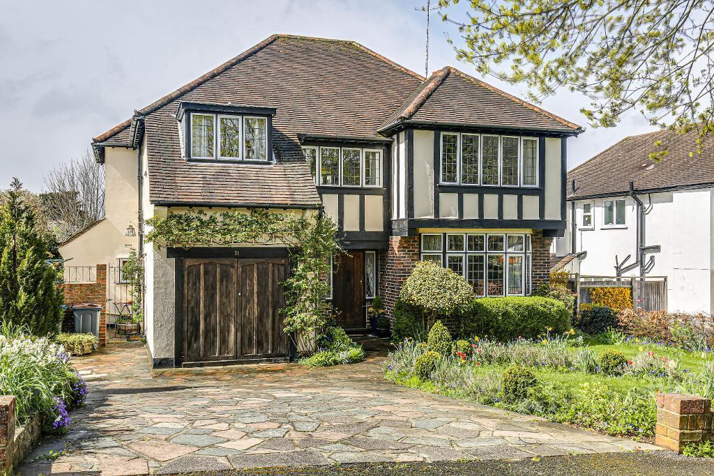 West Hill, Sanderstead, CR2 0SB 4 bed detached house £995,000