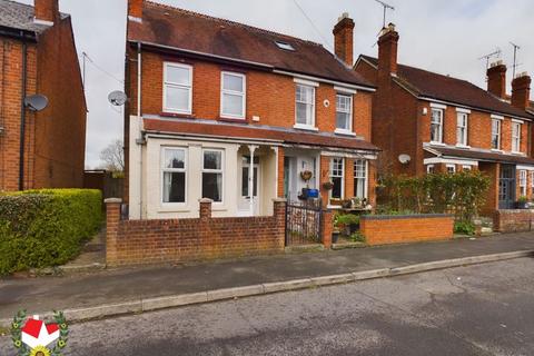 129 Deans Way, Gloucester, GL1 2QB