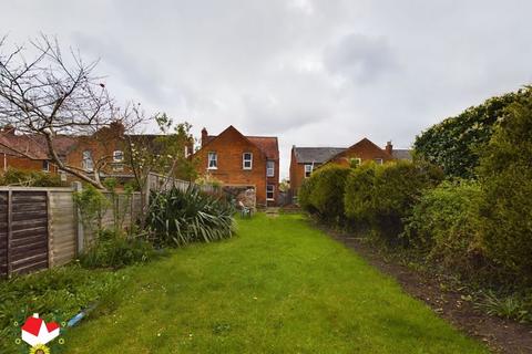 129 Deans Way, Gloucester, GL1 2QB