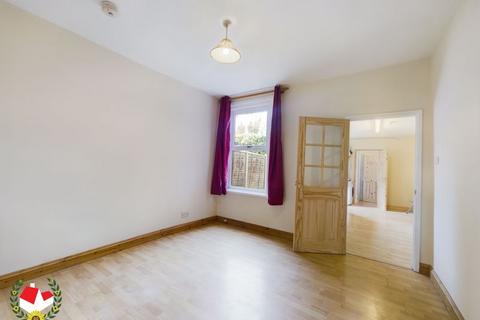 129 Deans Way, Gloucester, GL1 2QB