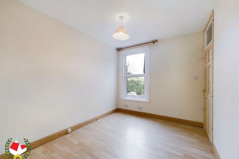 129 Deans Way, Gloucester, GL1 2QB