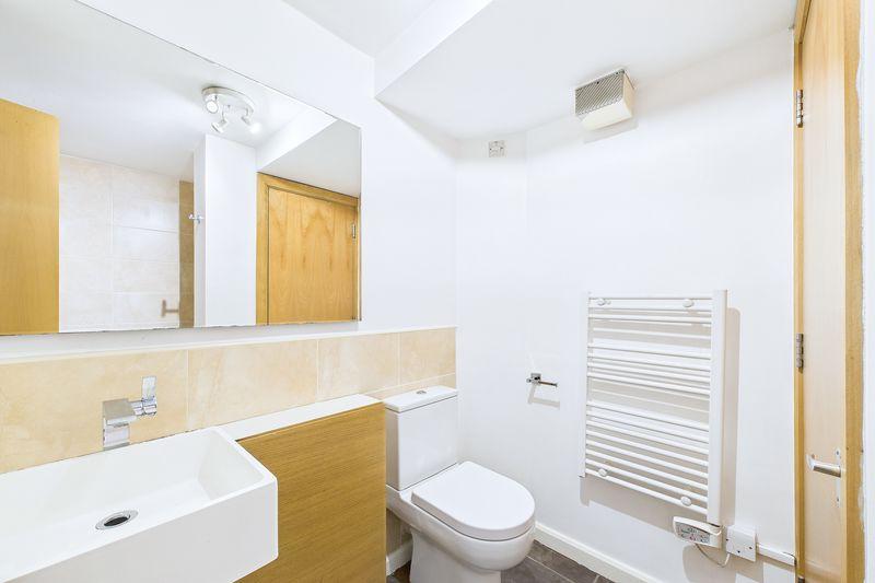 Main bathroom