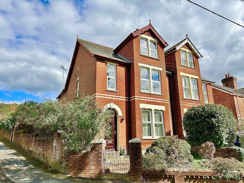 Kirkway, Broadstone Town, BH18 5 bed semidetached house for sale £