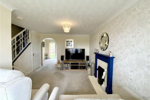 24 Kirkstead Gardens, Sheffield, S13 9XG