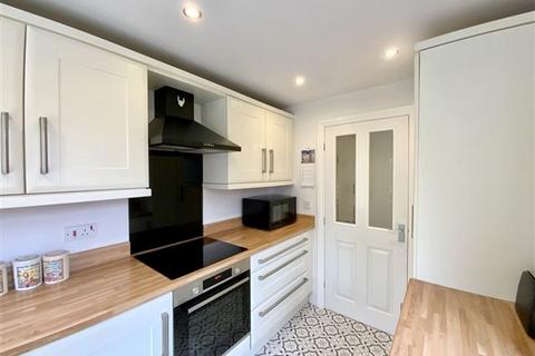 24 Kirkstead Gardens, Sheffield, S13 9XG