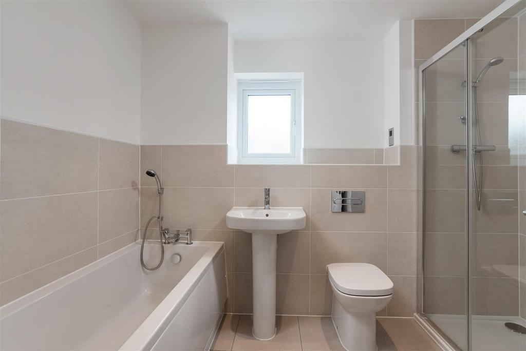8 Rowett Drive-19.jpg