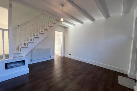 2 bedroom terraced house to rent, WOLLASTON - King Street