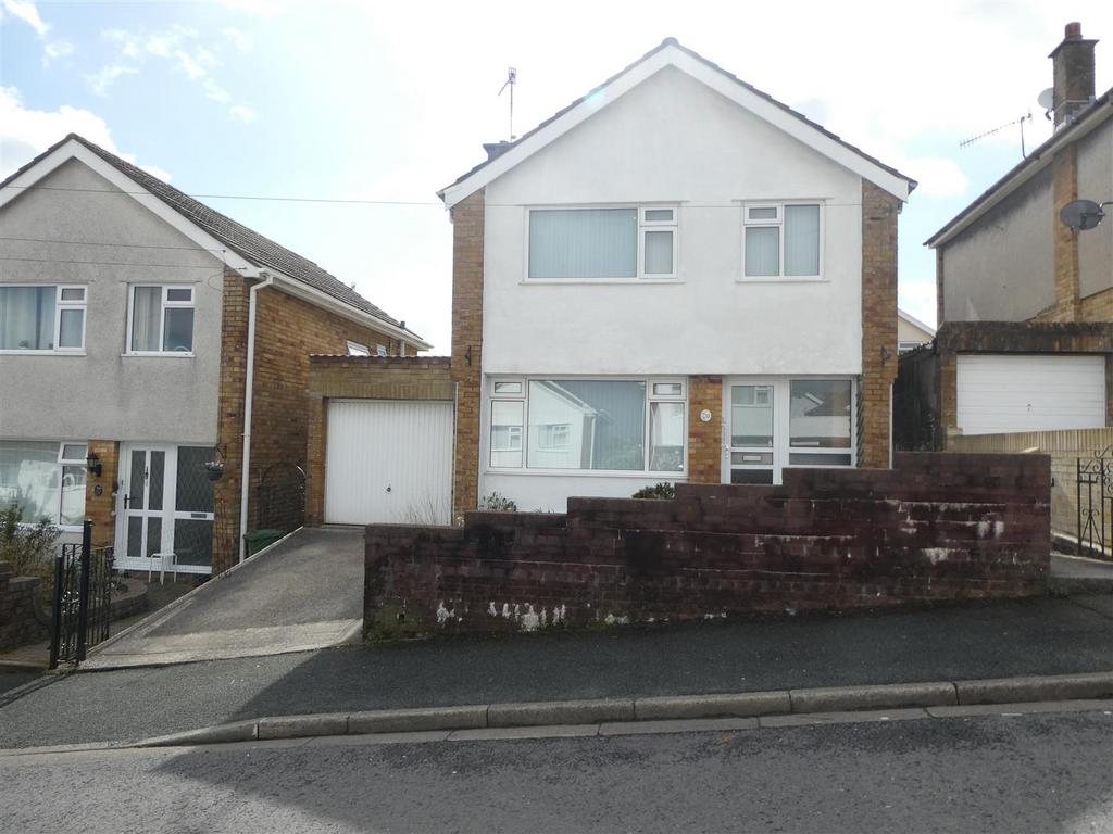 Haulwen, Cwmdare, Aberdare 3 bed detached house for sale £250,000