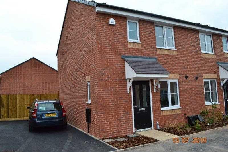 Jennie Lee Avenue 3 bed semidetached house £1,095 pcm (£253 pw)