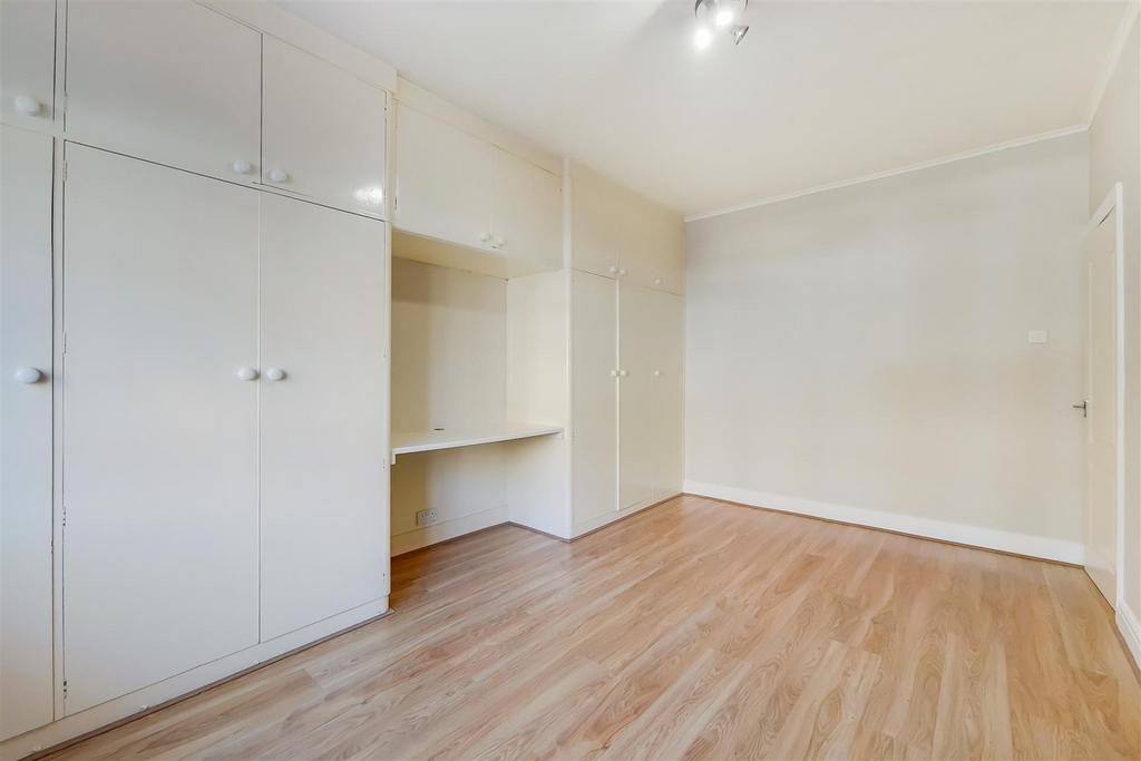 4 Main Bedroom-0.jpg