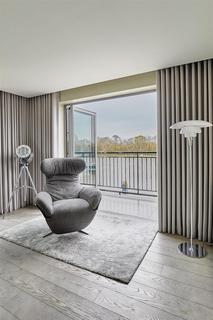 28 Lattimer Place, London, W4 2UB