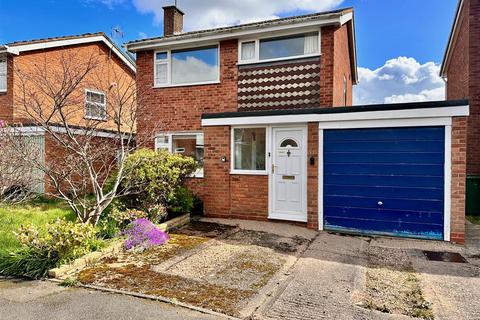 6 Cranley Drive, Codsall, Wolverhampton, WV8 1AS