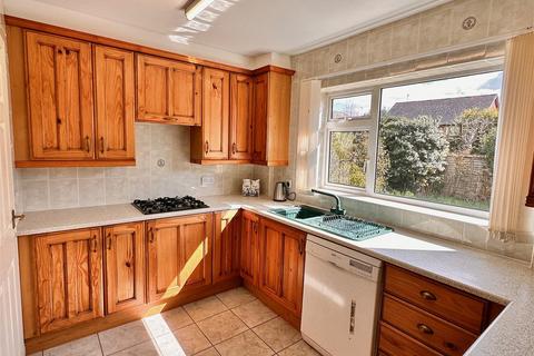 6 Cranley Drive, Codsall, Wolverhampton, WV8 1AS