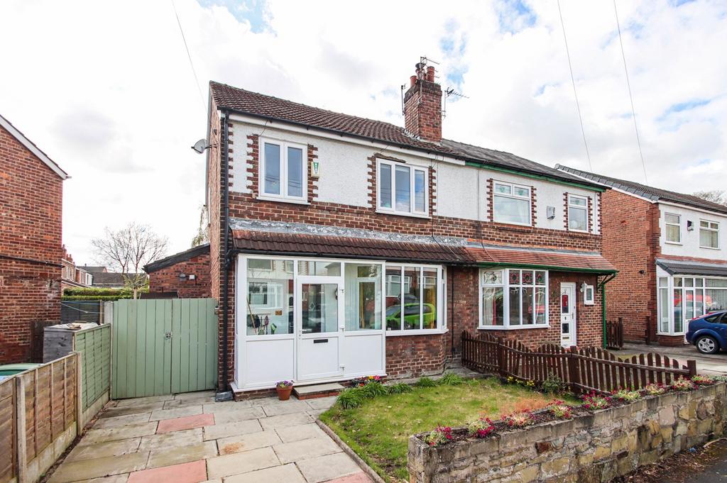 Craig Avenue, Urmston, Manchester, M41 3 bed semidetached house £320,000