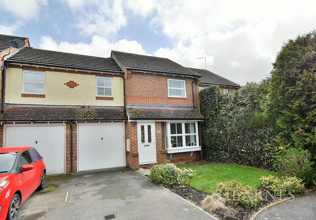 Egdon Close, Ferndown, BH22 3 bed terraced house £385,000