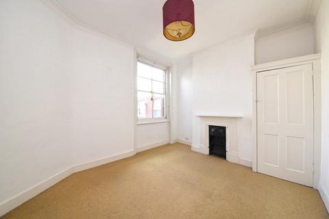 28 Kitchener Road, London, N2 8AS