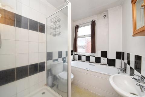 28 Kitchener Road, London, N2 8AS