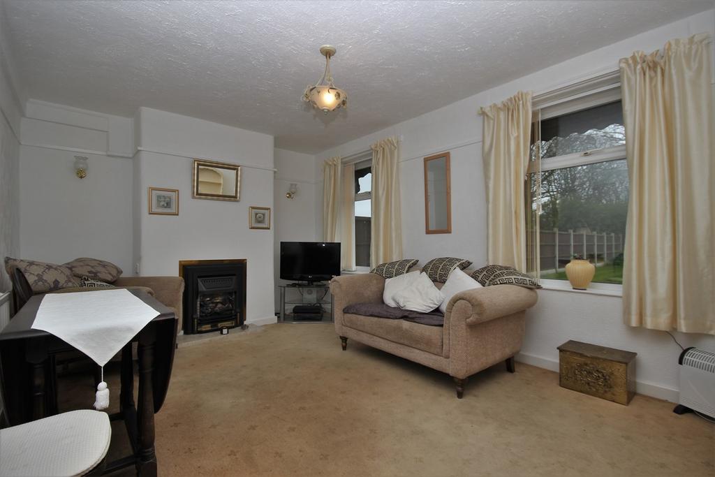 Peel House Lane, Widnes, WA8 3 bed semidetached house for sale £230,000