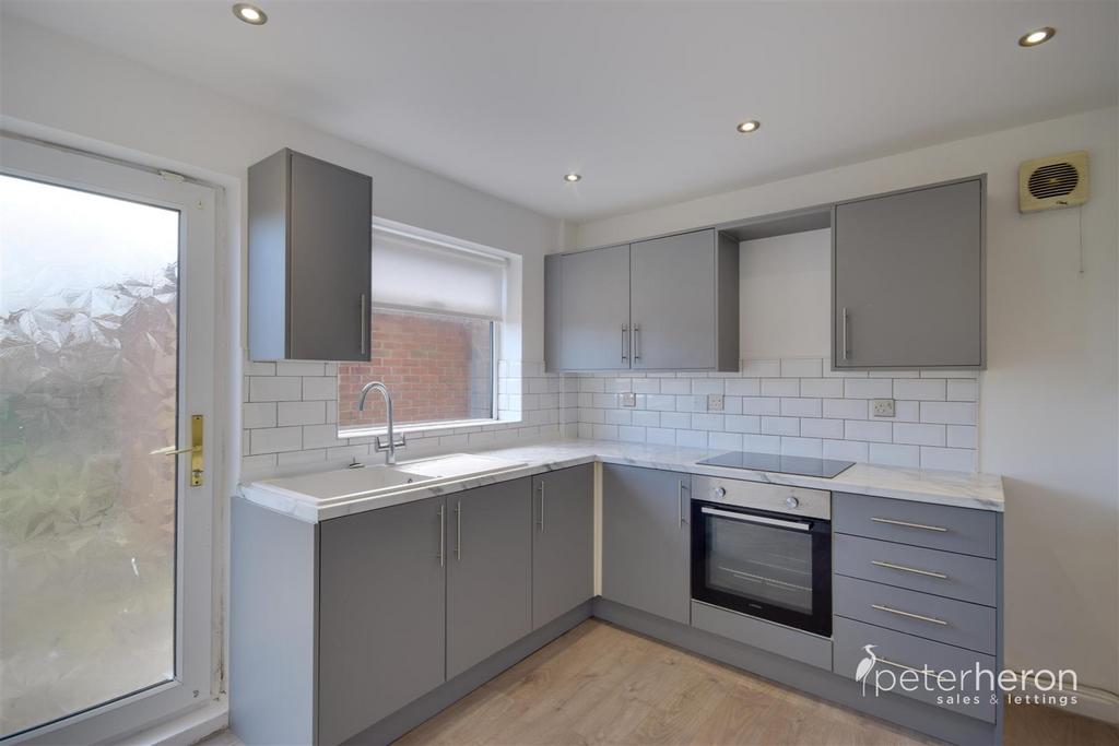 Allendale Road, Farringdon, Sunderland 3 bed semidetached house for