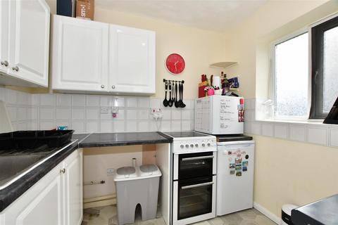 1 bedroom flat for sale - Mandeville Court, Chingford