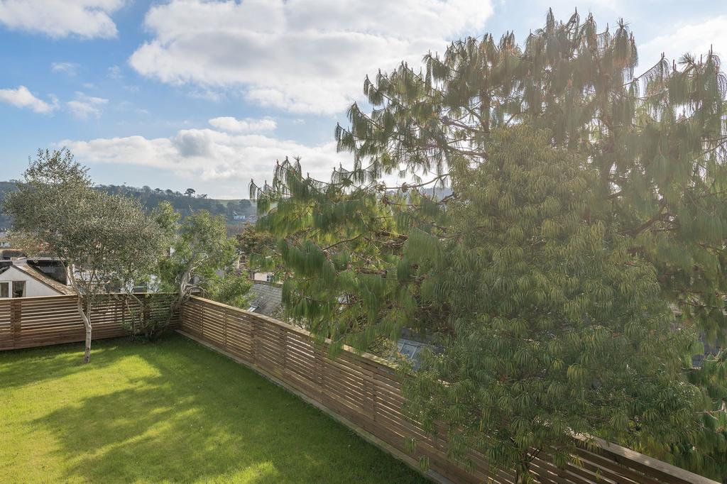 Garden 15 Browns Hill Dartmouth