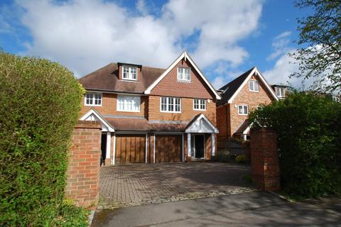 3 bedroom semi-detached house for sale, Warwick Road, Beaconsfield, HP9