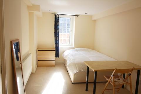 undefined, , Englefield Green, Surrey, TW20