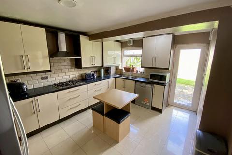 8 Compton Crescent, Northolt, UB5 5LP