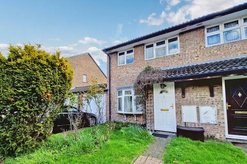 48 Copperfields Way, Romford, RM3 0XE