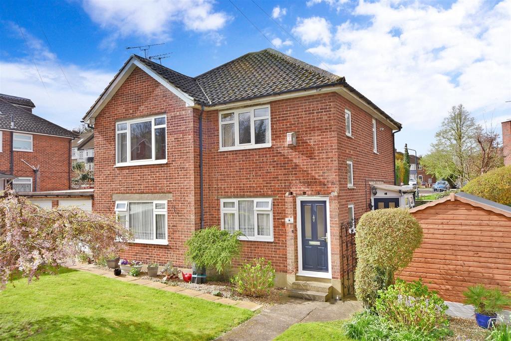 Mansel Drive, Borstal, Rochester, Kent 2 bed for sale £260,000