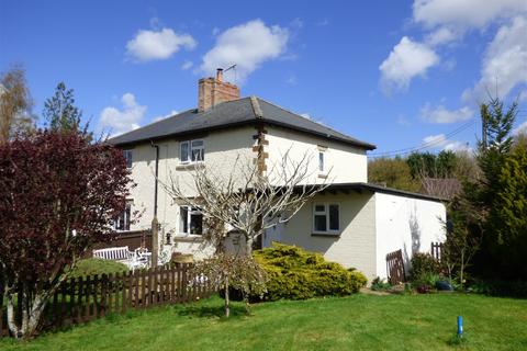 2 Pool Close, Little Compton, Moreton-in-marsh, GL56 0RU