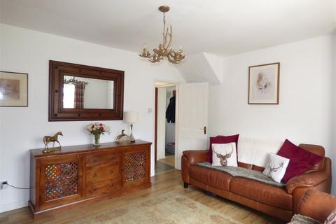 2 Pool Close, Little Compton, Moreton-in-marsh, GL56 0RU