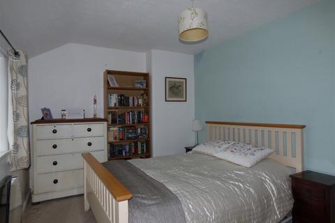 2 Pool Close, Little Compton, Moreton-in-marsh, GL56 0RU