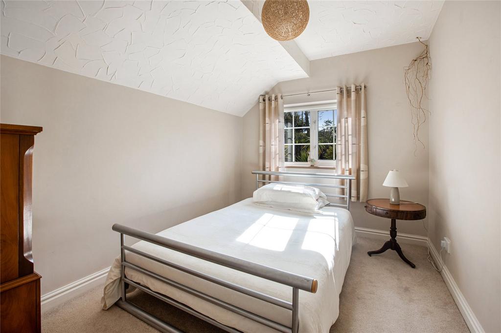 Primrose Bedroom 2