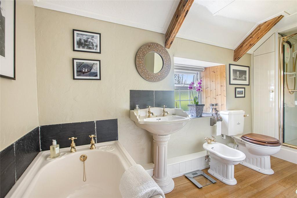 Primrose Bathroom