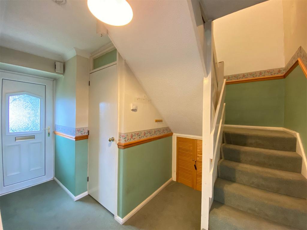 Mapleton Close Newton Abbot 3 bed terraced house £249,950