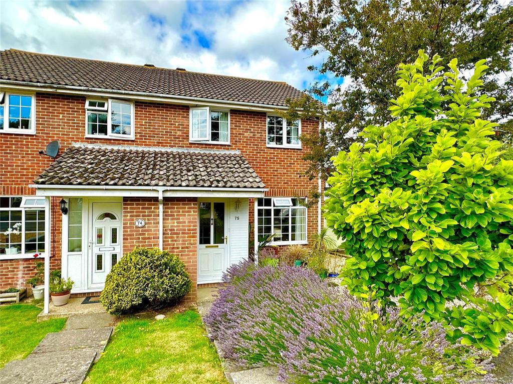 Samber Close, Lymington, SO41 3 bed house for sale £365,000