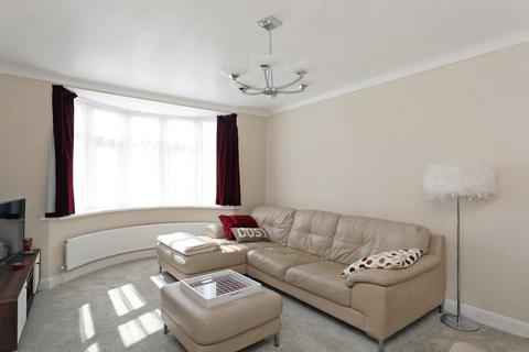 4 Ravenor Park Road, Greenford, UB6 9QX