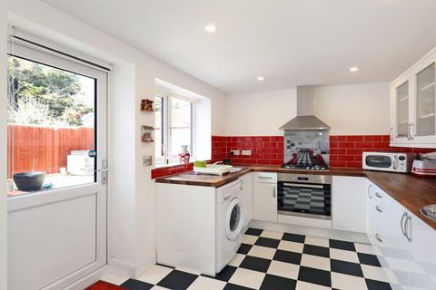 4 Ravenor Park Road, Greenford, UB6 9QX