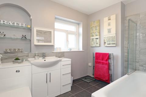 4 Ravenor Park Road, Greenford, UB6 9QX