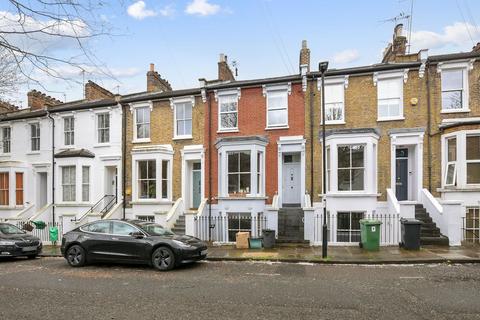 5a Rickthorne Road, London, N19 4JS