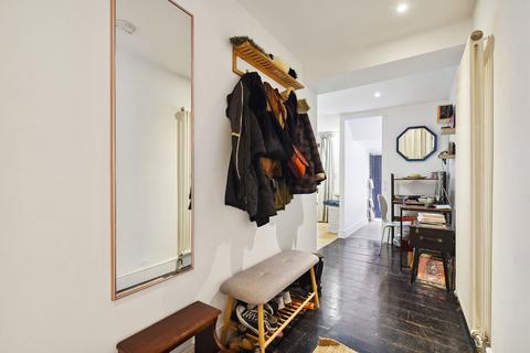 5a Rickthorne Road, London, N19 4JS