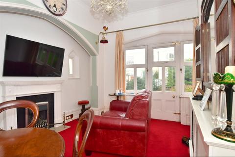 1 bedroom ground floor flat for sale - Heene Road, Worthing, West Sussex