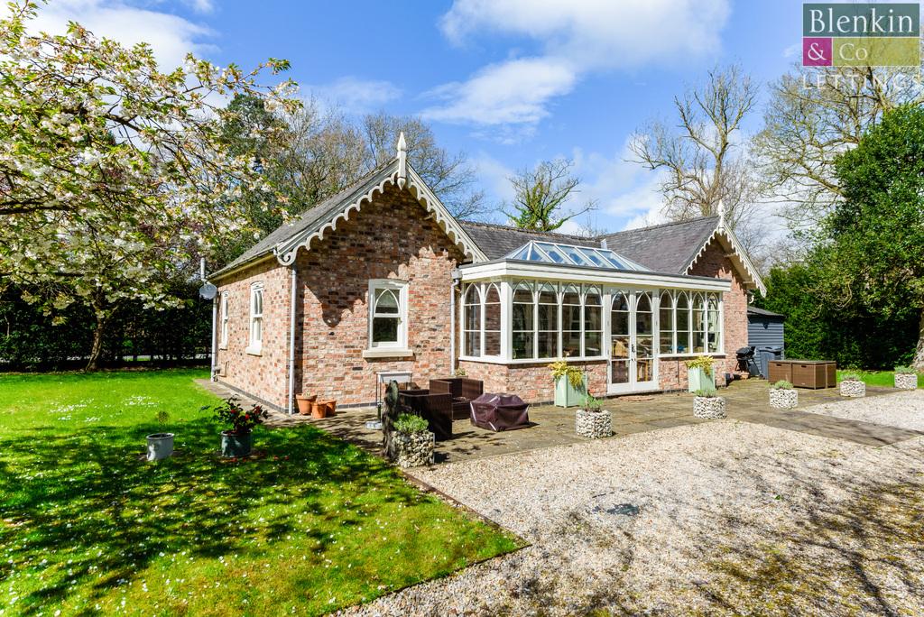 Bell Hall Lodge