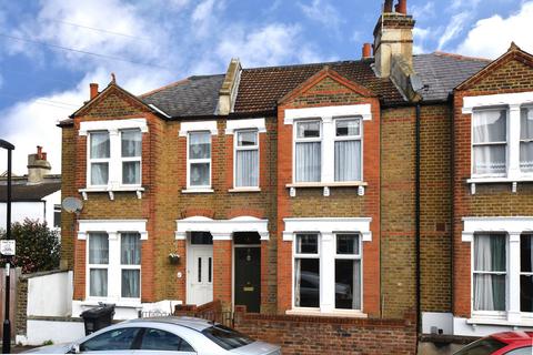 2 Nyon Grove, London, SE6 4EU