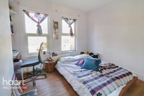 60 Theydon Street, Walthamstow, London, E17 8EL