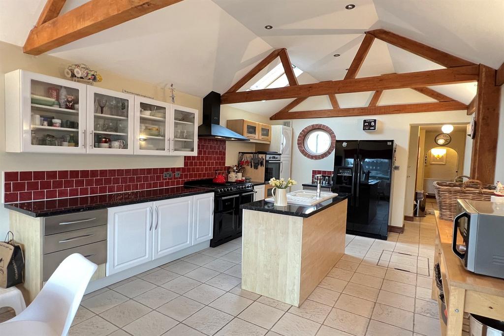 Kitchen 2
