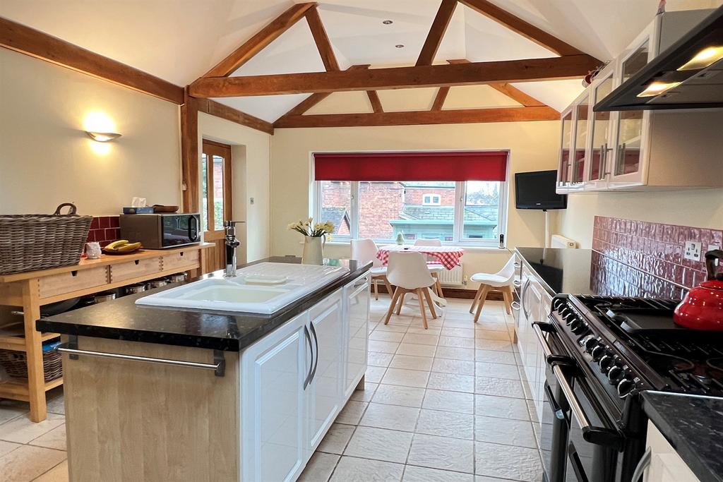 Kitchen 3