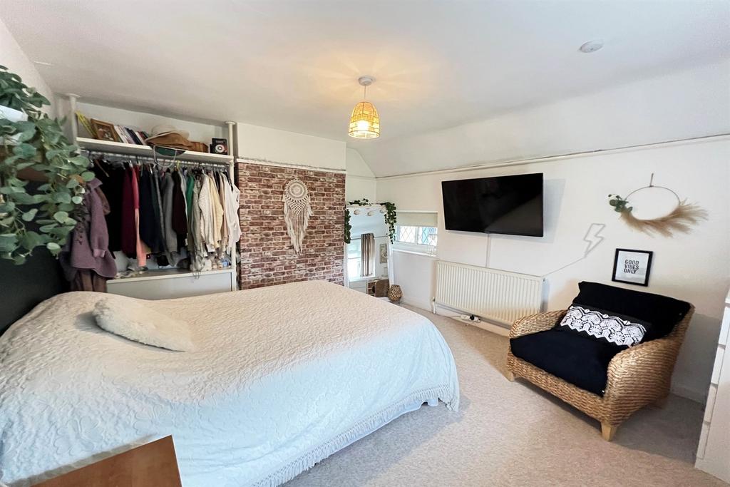 Bed 3 2