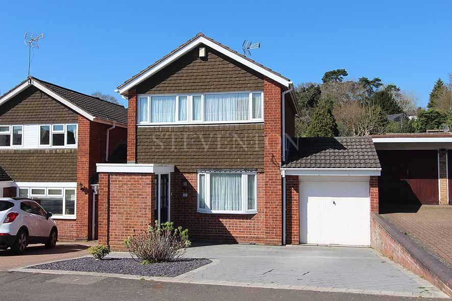 Bramstead Avenue, Compton, Wolverhampton, WV6 3 bed link detached house